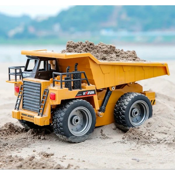 Радиоуправляемый самосвал Hui Na Toys HN1540 1:18 2.4G