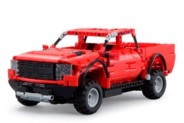 Радиоуправляемый конструктор CADA deTech красный пикап (549 деталей) C51005W