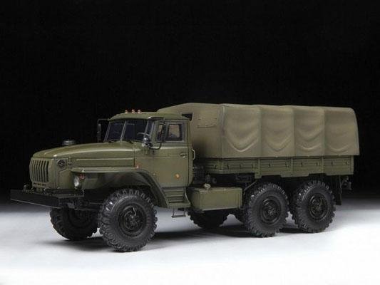 Модель сборная ZVEZDA Российский грузовик Урал 4320, 1:35