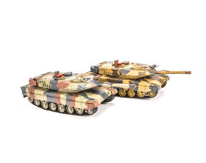 Танковый бой Huan Qi HQ558 Abrams vs Abrams масштаб 1:24
