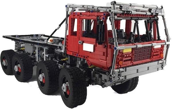 Конструктор Lepin 23012 Tatra 813 Trial Truck 8x8 - Technic 1963