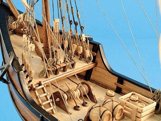 Сборная модель из дерева корабля Artesania Latina LA PINTA, 1/65