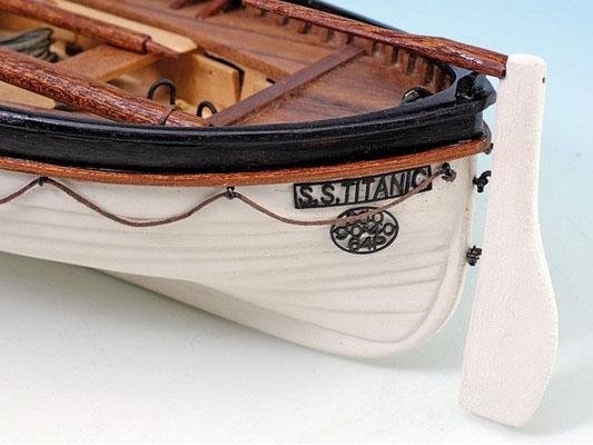 Сборная деревянная модель шлюпки корабля Artesania Latina TITANIC'S, 1/35