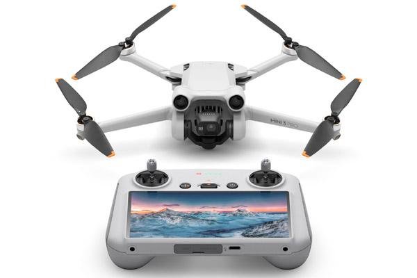 Квадрокоптер DJI Mini 3 Pro (DJI RC)
