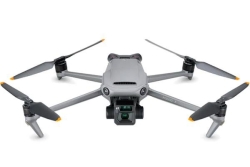 Квадрокоптер DJI Mavic 3 Fly More Combo RC Pro