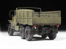 Модель сборная ZVEZDA Российский грузовик Урал 4320, 1:35