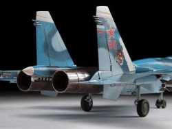 Модель сборная ZVEZDA Российский палубный истребитель Су-33, подарочный набор, 1/72