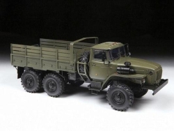 Модель сборная ZVEZDA Российский грузовик Урал 4320, 1:35