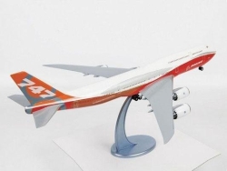 Модель Сборная ZVEZDA Пассажирский авиалайнер Боинг 747-8, 1:144