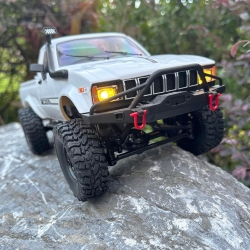Радиоуправляемая машина пикап WPL Hilux (белый) C-24-1 4WD 1:16 RTR