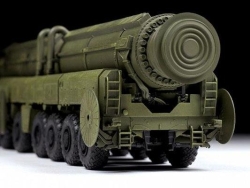 Модель сборная ZVEZDA Российский "Тополь", 1:72